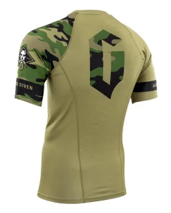 Gameness Men's Combate Short Sleeve Rash Guard